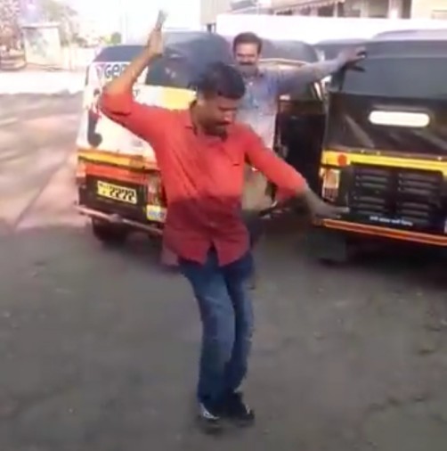 Auto Driver lavani Dance 